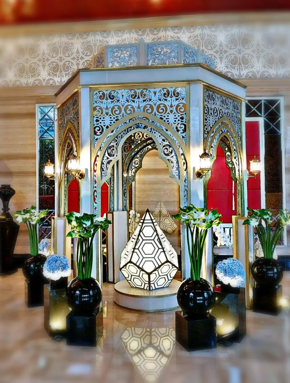 desain dekorasi bunga hotel